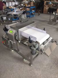 Chain Conveyor Food Grade Metal Detector For Seafood / Meat , 110/220v Power Supply